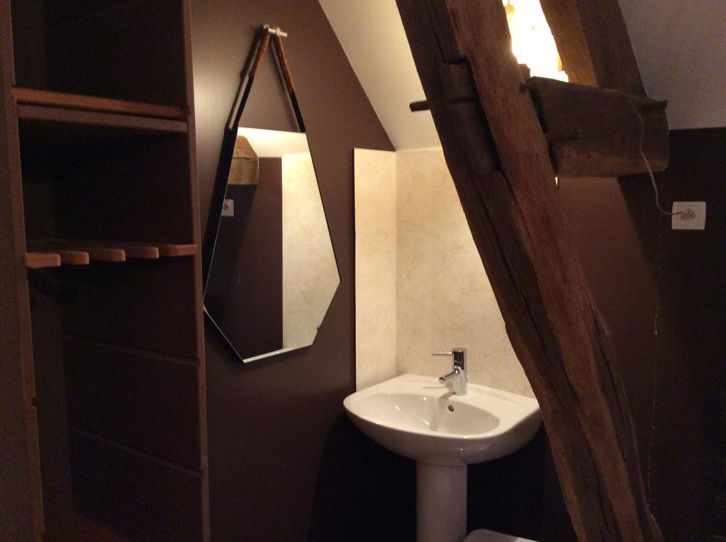 Domaine De Noyer Bed & Breakfast Saint-Christophe-en-Brionnais Room photo