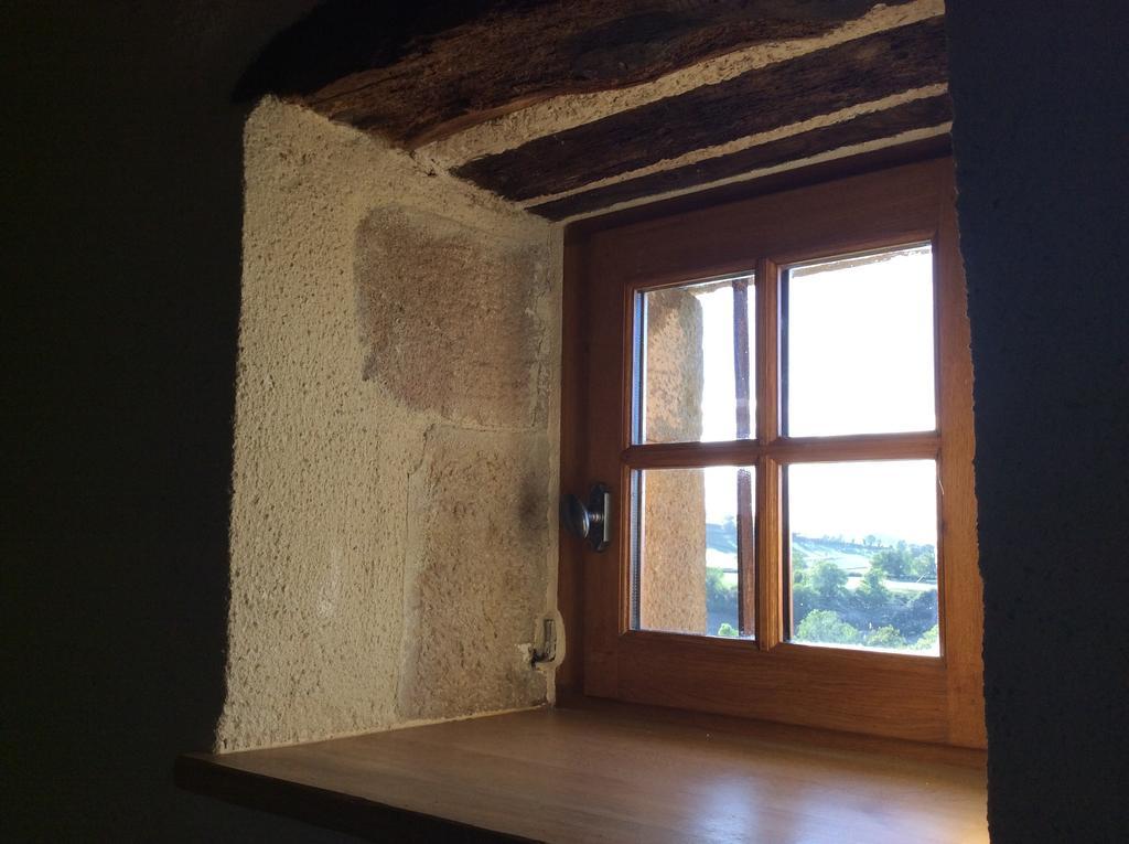 Domaine De Noyer Bed & Breakfast Saint-Christophe-en-Brionnais Room photo