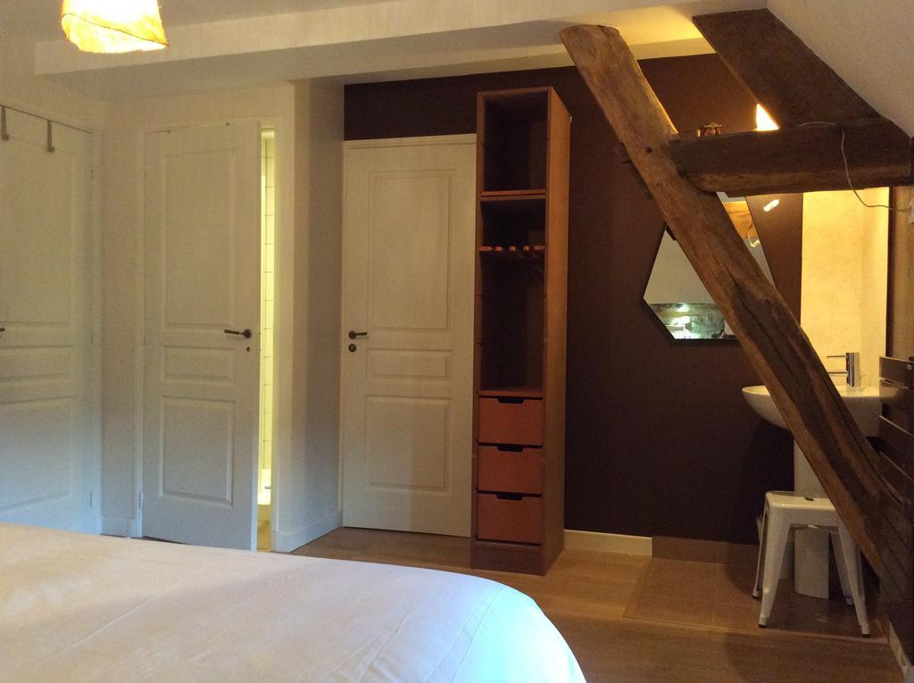 Domaine De Noyer Bed & Breakfast Saint-Christophe-en-Brionnais Room photo