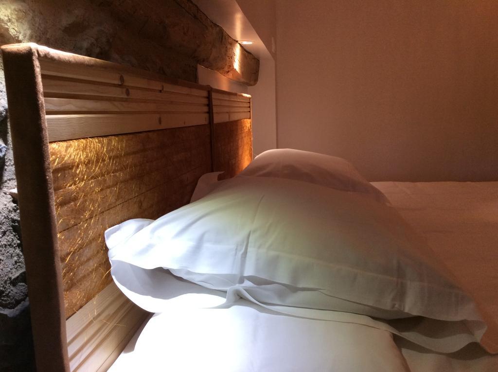 Domaine De Noyer Bed & Breakfast Saint-Christophe-en-Brionnais Room photo